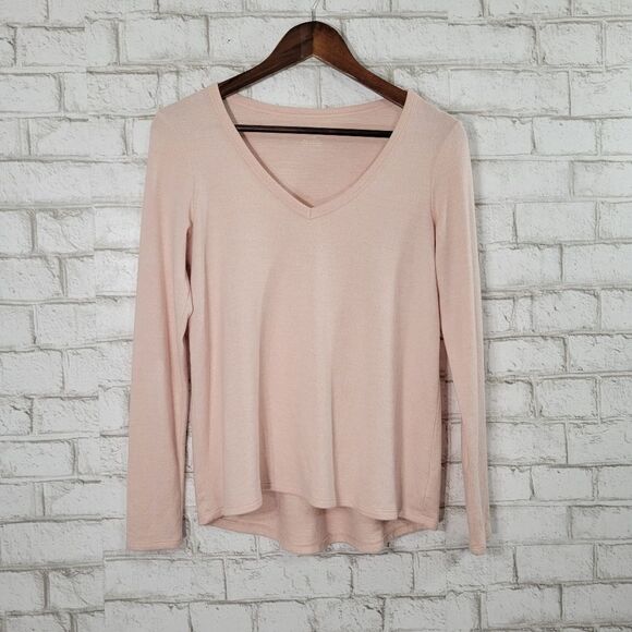 AEO light pink v-neck long sleeve top - Picture 1 of 11